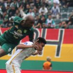 Rivalitas Persebaya dan Persija di Liga 1: Duel Tim Klasik dan Penuh Intrik yang Selalu Dinanti Publik