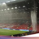 MU Bocor di Mana-Mana: Pertahanan Hingga Atap Stadion
